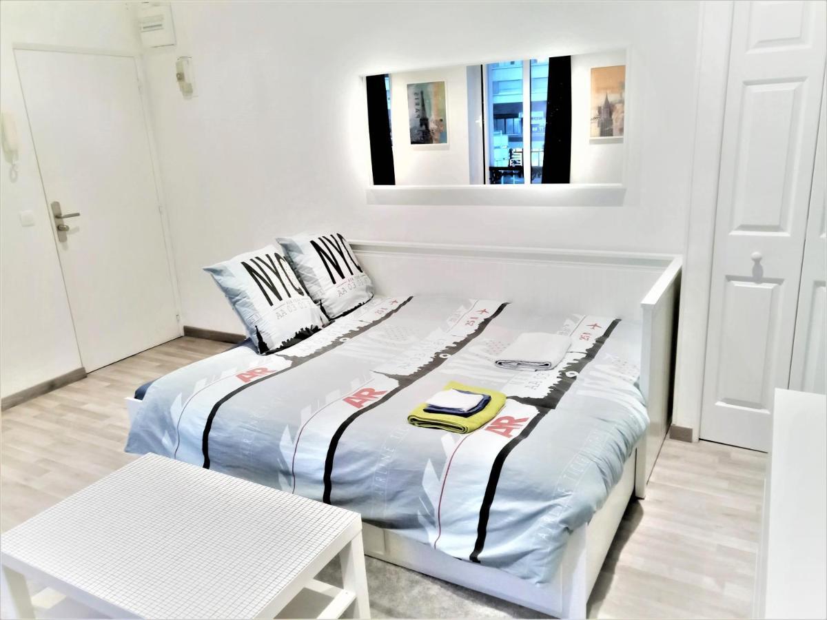 Appartement Proche Centre Ville, Gare Et Autoroute Мелюн Екстериор снимка
