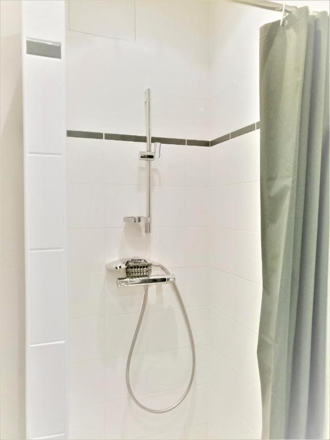 Appartement Proche Centre Ville, Gare Et Autoroute Мелюн Екстериор снимка