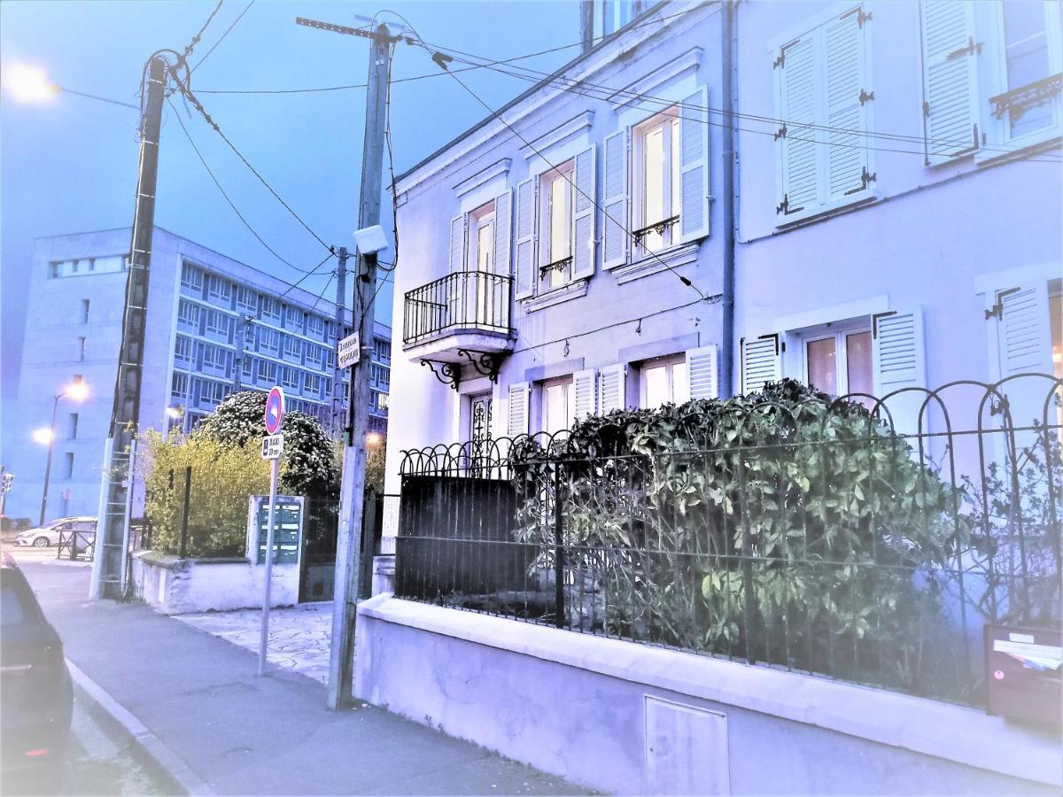 Appartement Proche Centre Ville, Gare Et Autoroute Мелюн Екстериор снимка